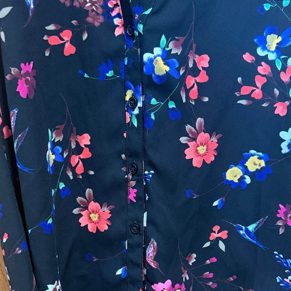 Express Black Multicolor Floral Blouse - Picture 4 of 4